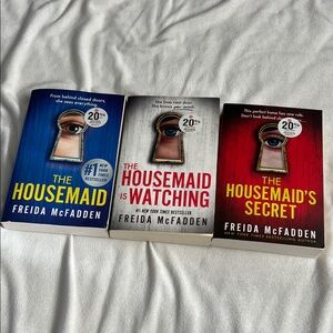 Book Set - The Housemaid